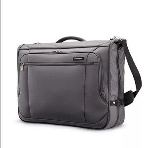 SAMSONITE
X-Tralight 2.0 Ultravalet Garment Bag